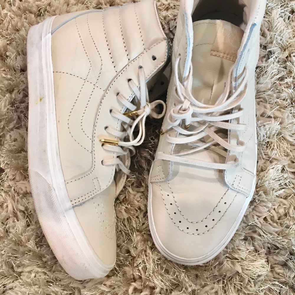 Vans - Picture 3 of 5
